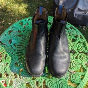 Blundstones Chelsea Boots, size 11.5 (10.5 AUS) in black